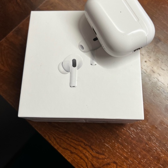 Apple White AirPods Pro Wireless Headset